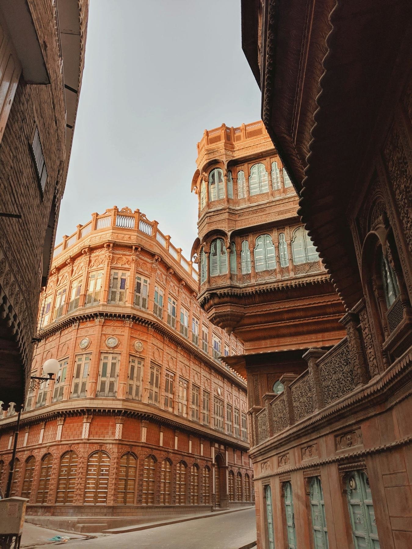 Carved havelis on a Bikaner old city lane